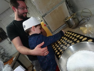 17 chouquettes Boulangerie